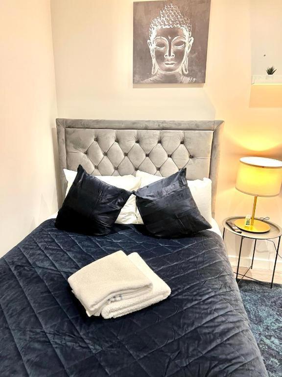 Heathrow Guest House - Oakway Feltham 외부 사진