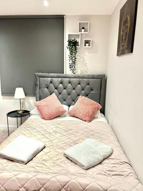 Heathrow Guest House - Oakway Feltham 외부 사진